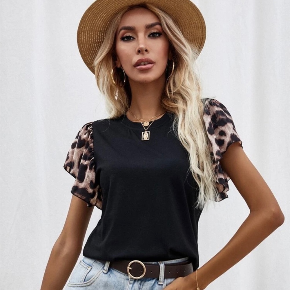 Cheetah Print Butterfly Sleeve Tee